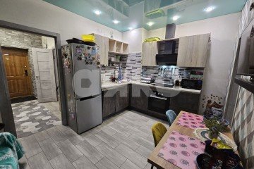 Фото №1: 2-комнатная квартира 60 м² - Белоозёрский, мкр. 2-й, ул. Юбилейная, 5