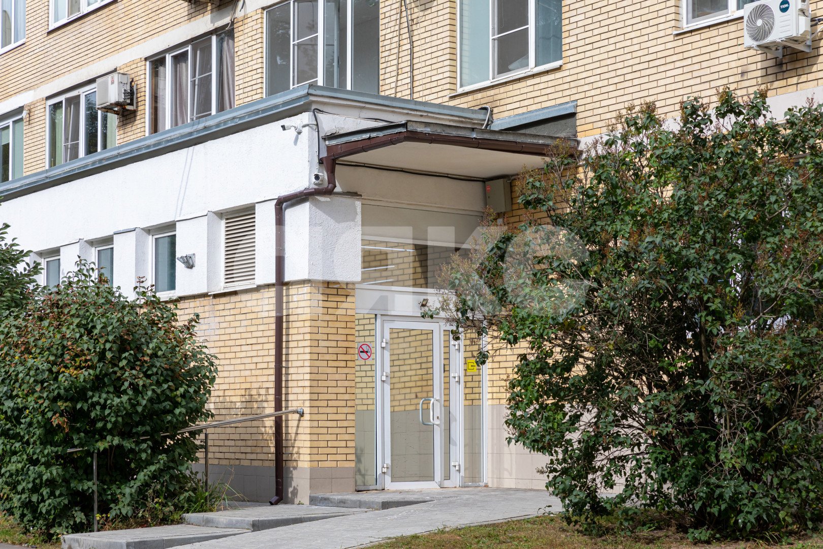 Фото №3: Коммерция 907 м² - Москва, р. Лосиноостровский, ул. Челюскинская, 9