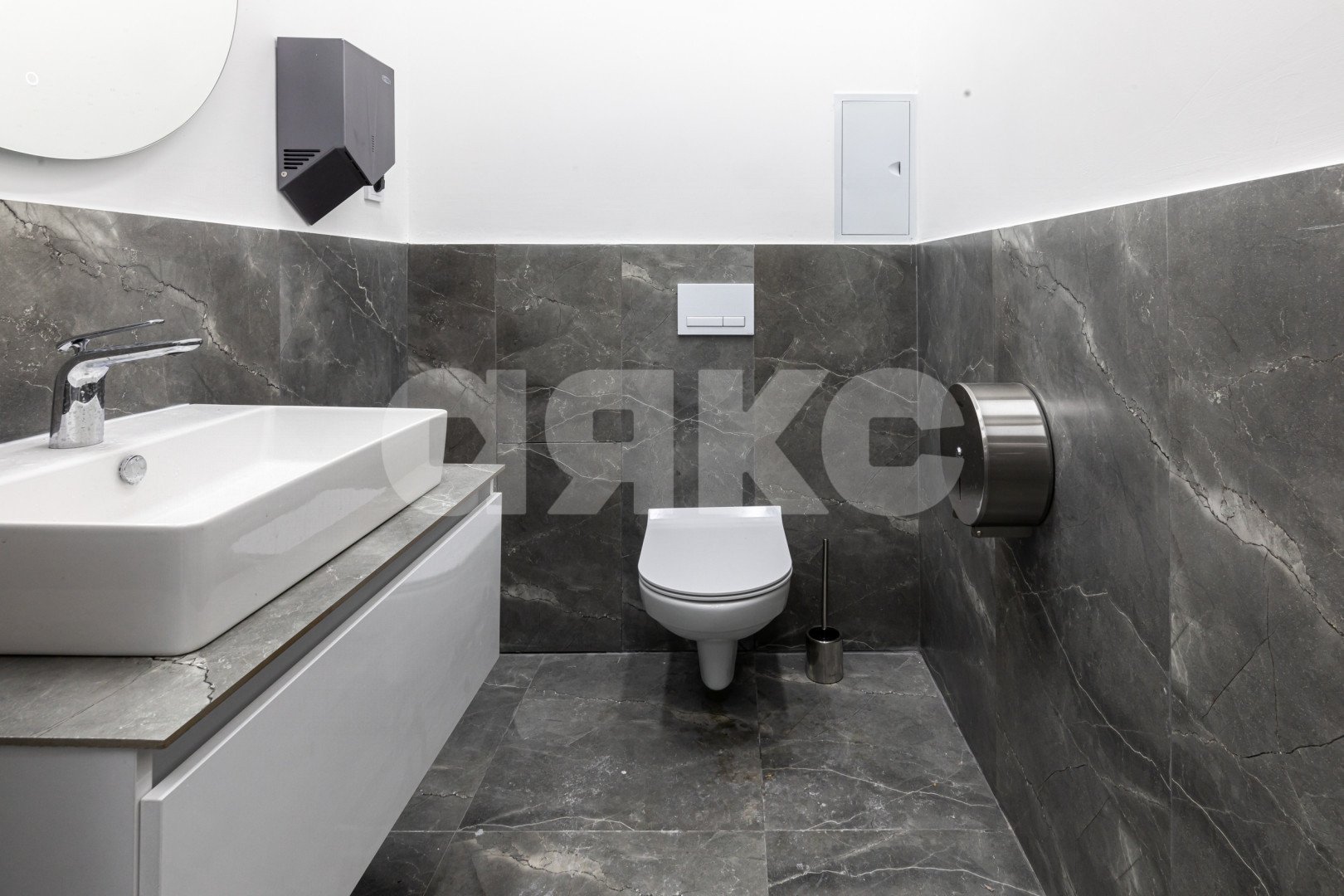 Фото №37: Коммерция 907 м² - Москва, р. Лосиноостровский, ул. Челюскинская, 9