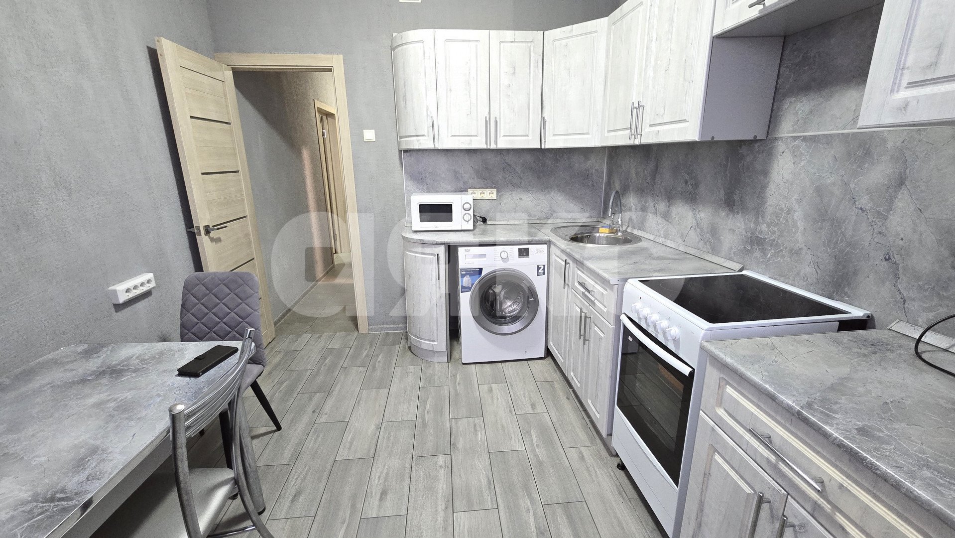 Фото №4: 1-комнатная квартира 38 м² - Балашиха, Центр-2, 6-й квартал, мкр. Железнодорожный, ул. Корнилаева, 30